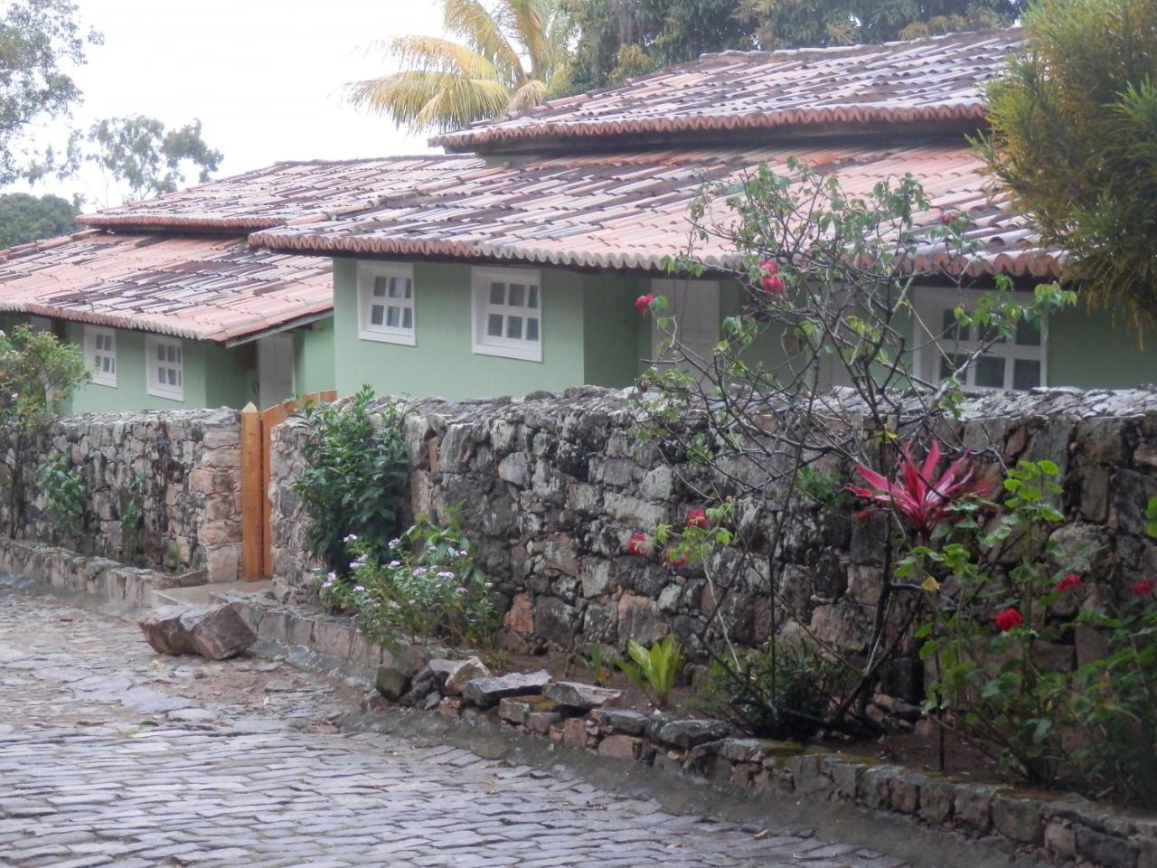Pousada Pedras De イガトゥ エクステリア 写真