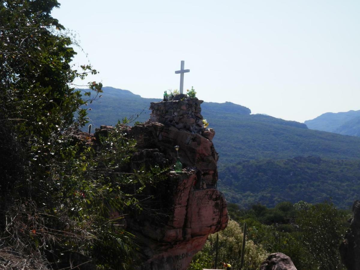 Pousada Pedras De イガトゥ エクステリア 写真