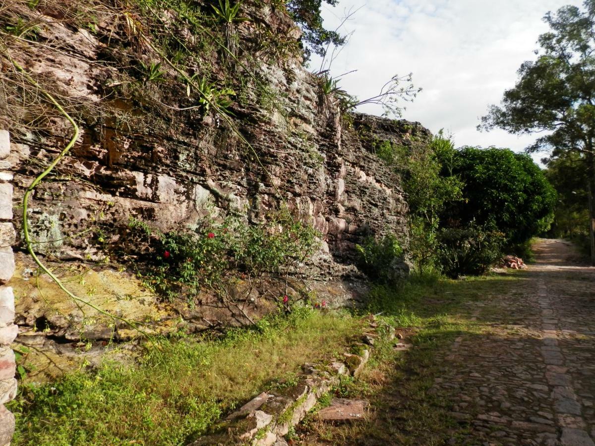 Pousada Pedras De イガトゥ エクステリア 写真